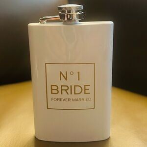 Chic white flask with gold 'No. 1 Bride Forever Married' 👰‍♀️💍🤍